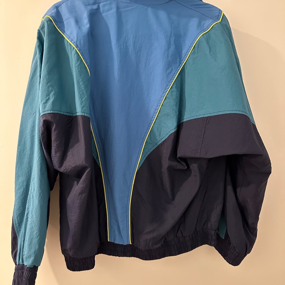 Target Windbreaker - Picture 2 of 2